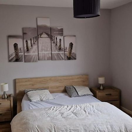 Refuge Urbain Chic Avec Balcon Apartamento Saint-Lô Exterior foto